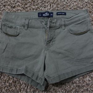 Hollister Olive low-rise Shorts